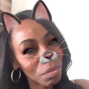 Meet your Posher, Roslyn